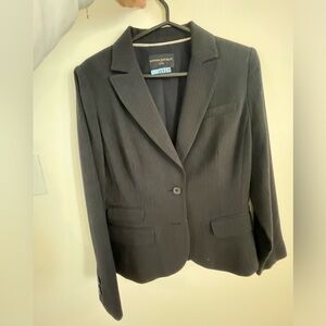 Petite Navy Pinstripe Banana Republic Blazer - Size 4P